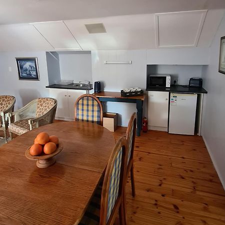 Hotel 7 On South Bredasdorp Habitación foto