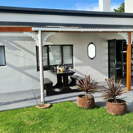 Hotel 7 On South Bredasdorp Habitación foto