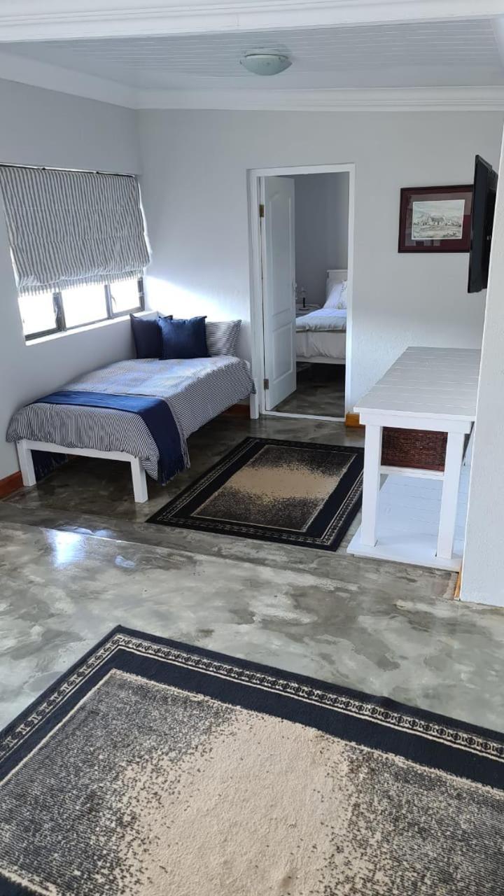 Hotel 7 On South Bredasdorp Habitación foto